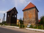 Miniatura zdjęcia: Dzwonnica i Kamienno-ceglana wieża bramna w Górzynie